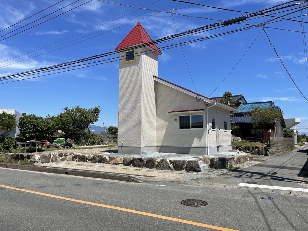 シンボルタワーを備えたデザイン住宅新築工事